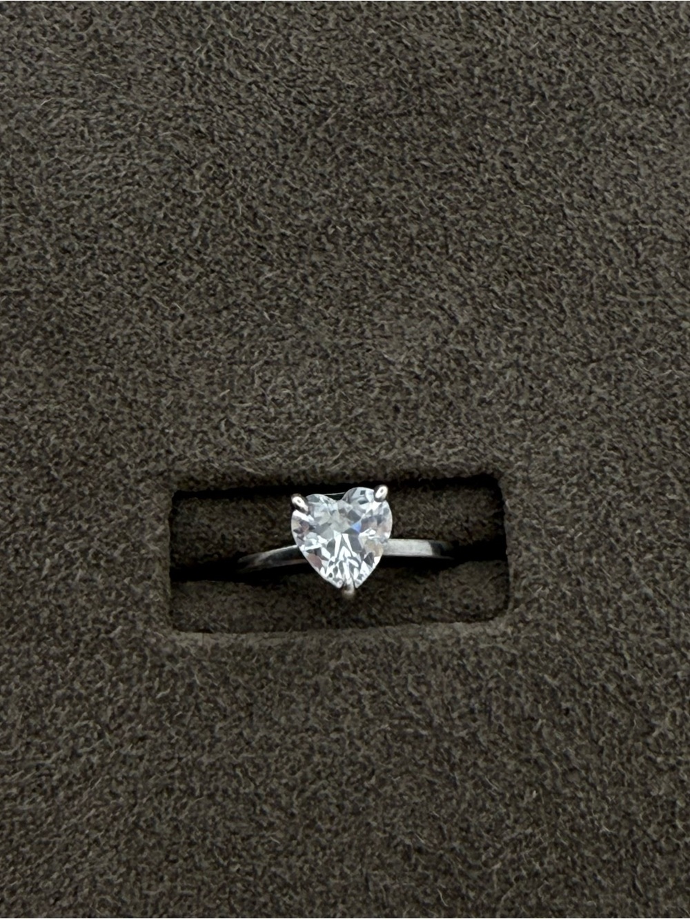 Pandora Heart-Cut Clear Stone Solitaire Ring sterling silver - Picture 2 of 4